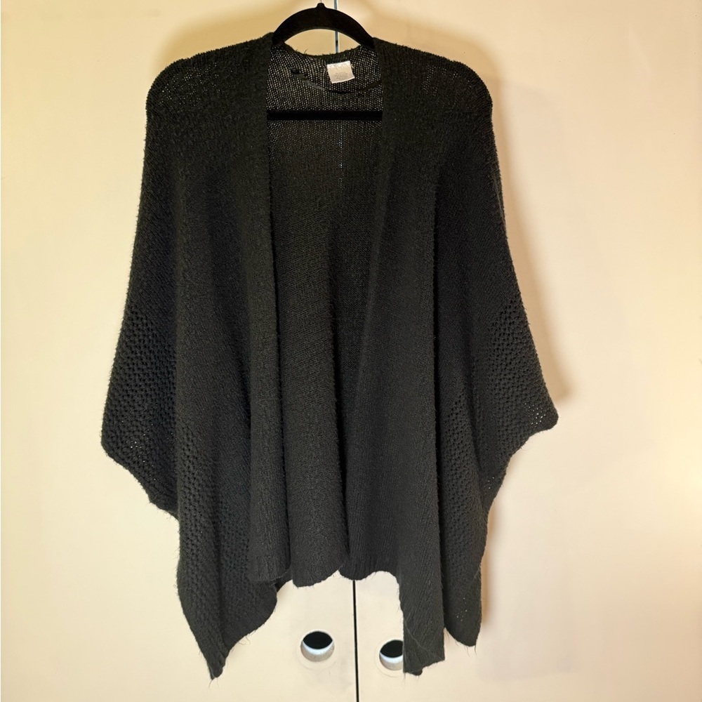 Cozy Black Knit One Size Fits All Cardigan - Picture 3 of 6